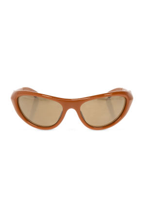 ‘curve sporty’ sunglasses od Bottega Veneta